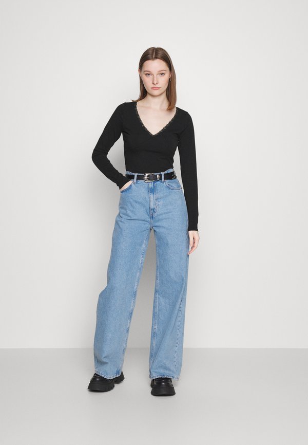 BDG Urban Outfitters CROSS BABY TEE TShirt print black/schwarz