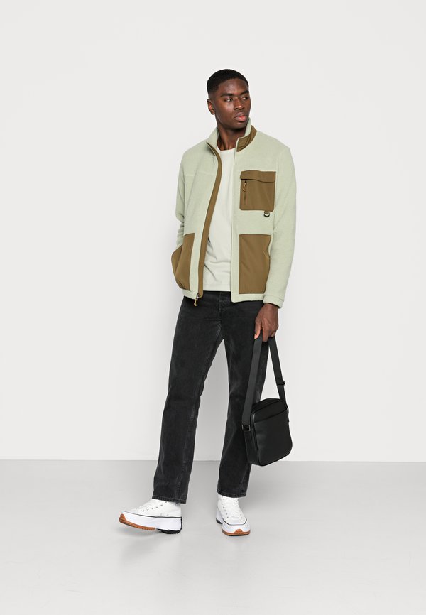 Calvin Klein CODE CAMERA BAG Fototasche black/schwarz Zalando.de