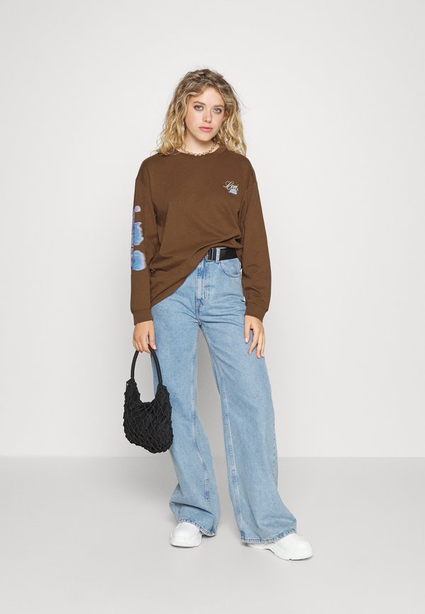 Levi's® V NECK BABY TEE Langarmshirt caviar/schwarz Zalando.ch