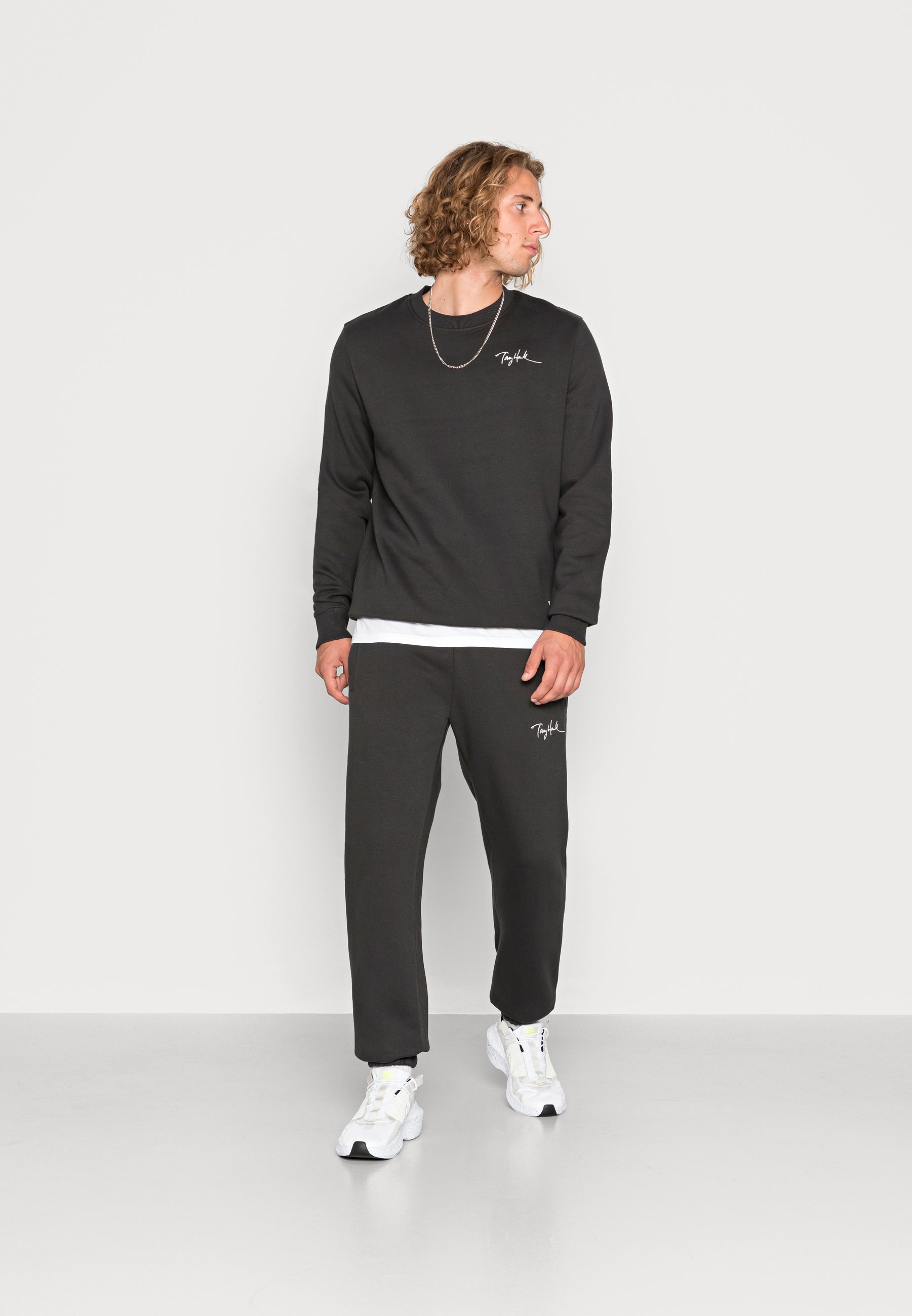Nike Sportswear SPACE HIPPIE 04 - Sneakers laag - summit white/multi  color/photon dust/concord/chambray blue/wit - Zalando.nl