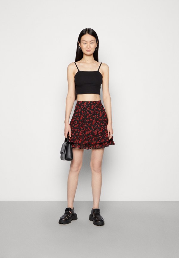 Crocs CLASSIC HIKER UNISEX Sandals black Zalando.co.uk