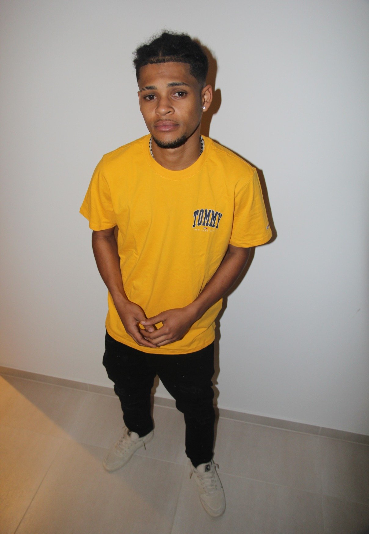 T-shirt da uomo Tommy Hilfiger giallo | Scoprile su Zalando