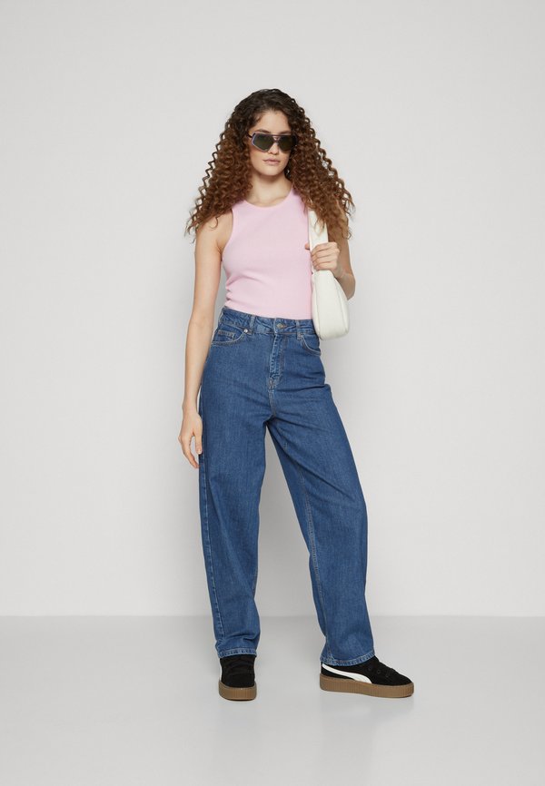 Puma CARINA - Trainers - black/white/silver/black - Zalando.co.uk