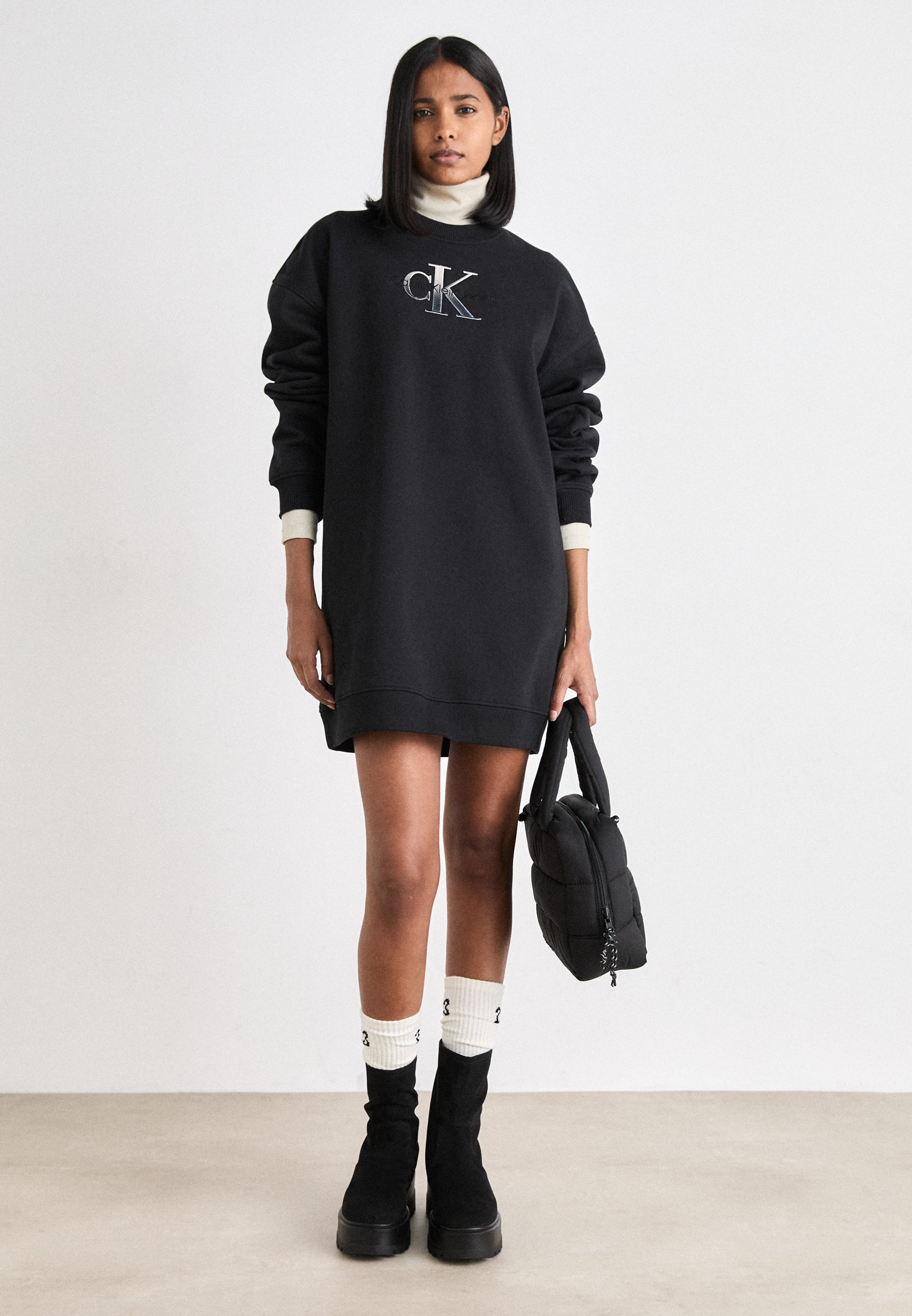 【  Jeans】 monologo Hoodie dress ※送関込 Hooded Denim Pullover Dress | boohoo
