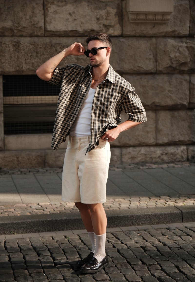 leon_vvl