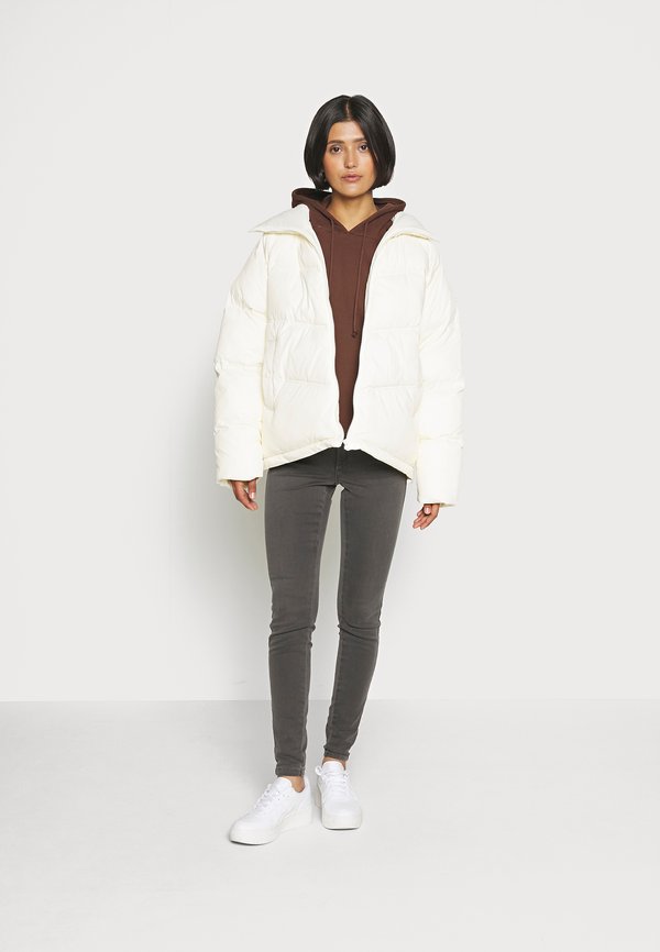 PIECES Pcchilli Ls Heart Hoodie Noos Bc Sweatshirt voor dames, Cerise/Detail: toon in toon Lurex Heart en String, S