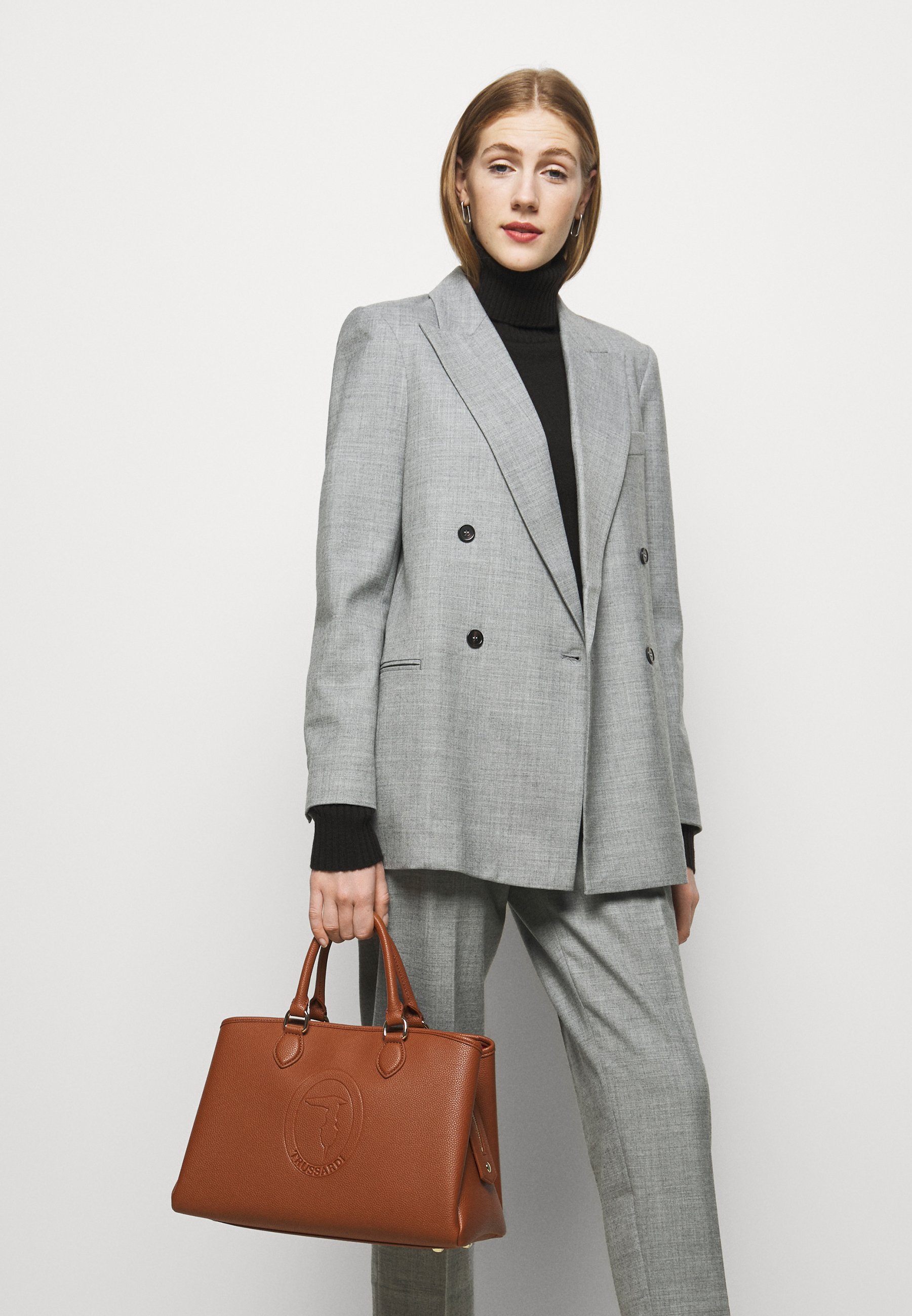 дърводелец Публикация напълни zalando borse saldi tracolla рядкост Гребен  съгласие