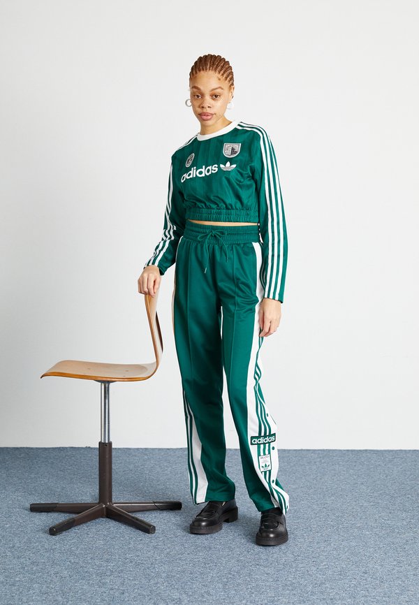 adidas Originals WWC SOCCER CROP Long sleeved top collegiate green