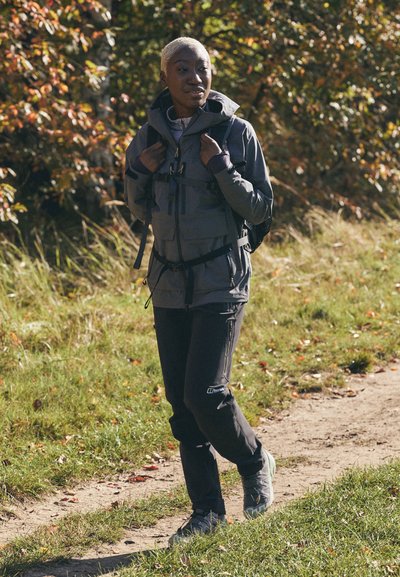 Deep Forest Vardag Anorak Men Fjällräven VARDAG ANORAK Outdoor