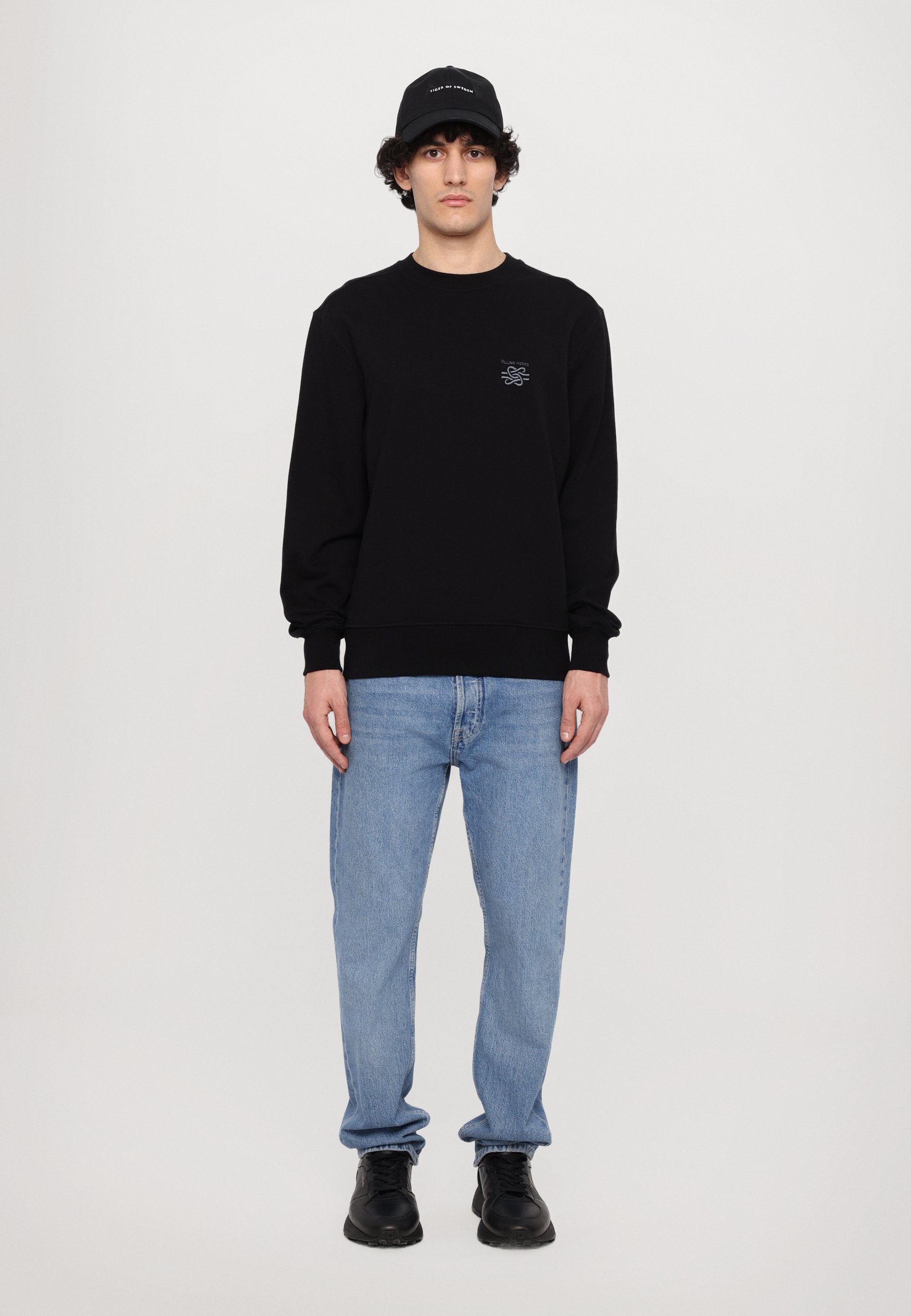 Vivienne Westwood STENCIL ORB RAGLAN - Sweatshirt - black