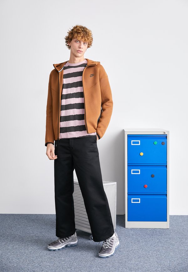 zalando vapormax plus