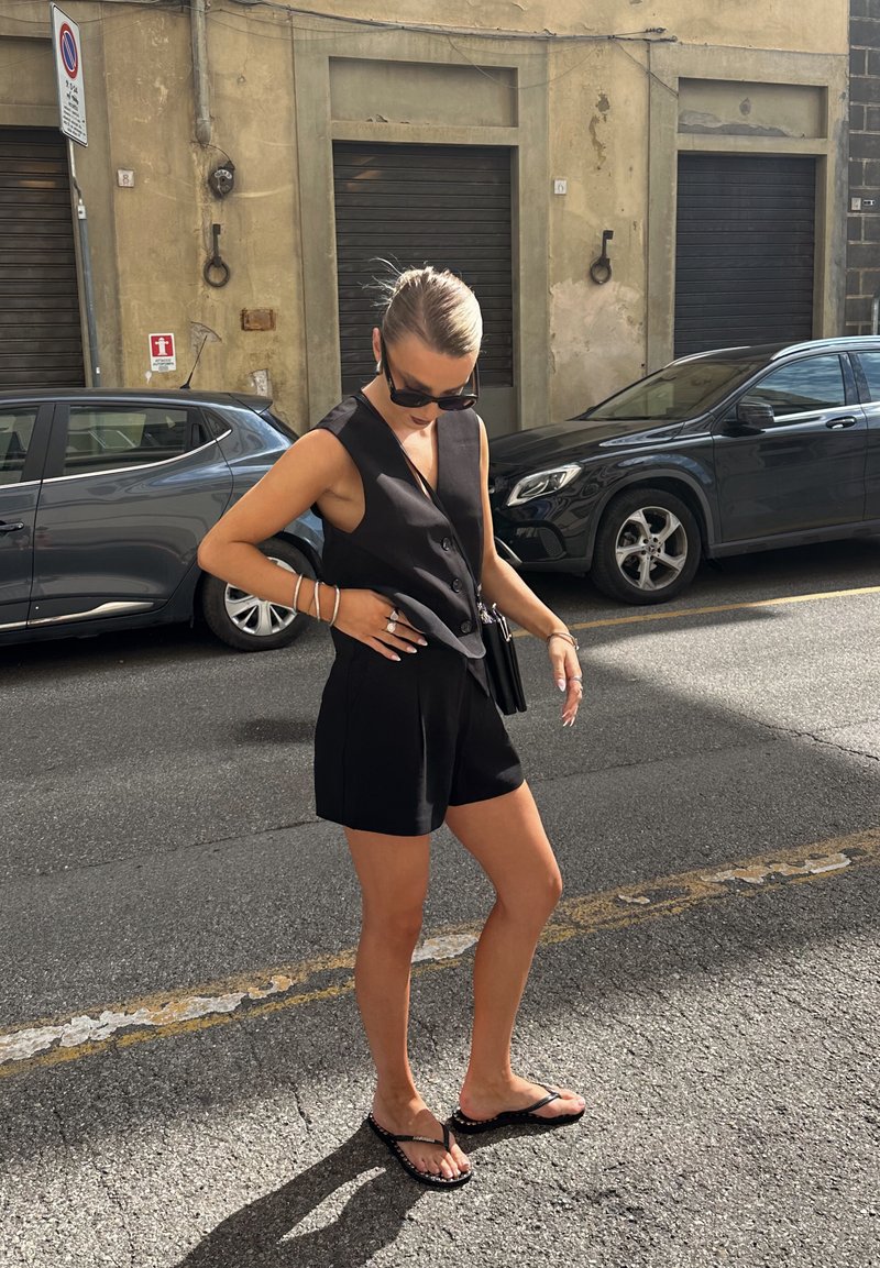 ali123_