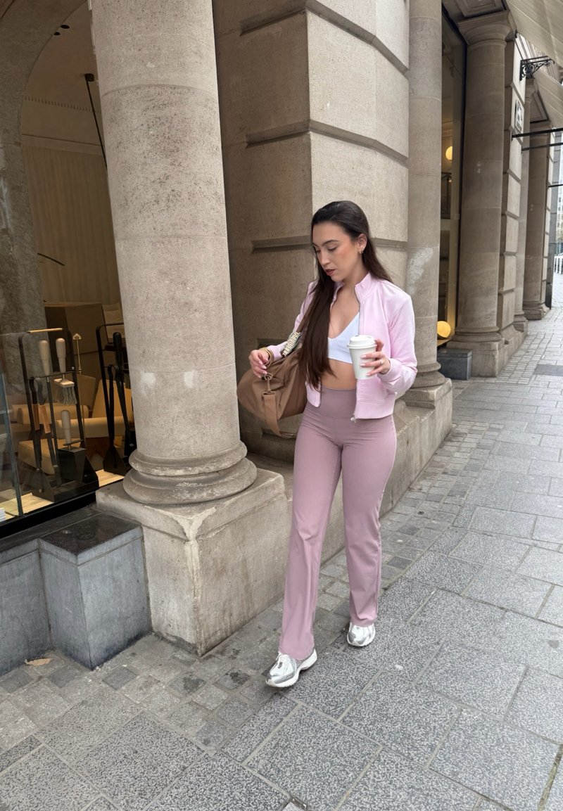 aurore.leila