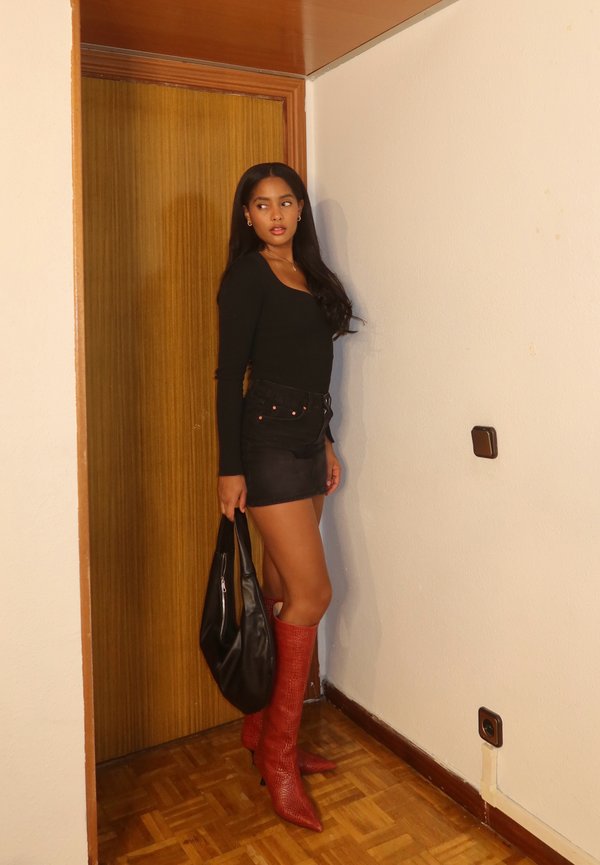 emmaperalta_