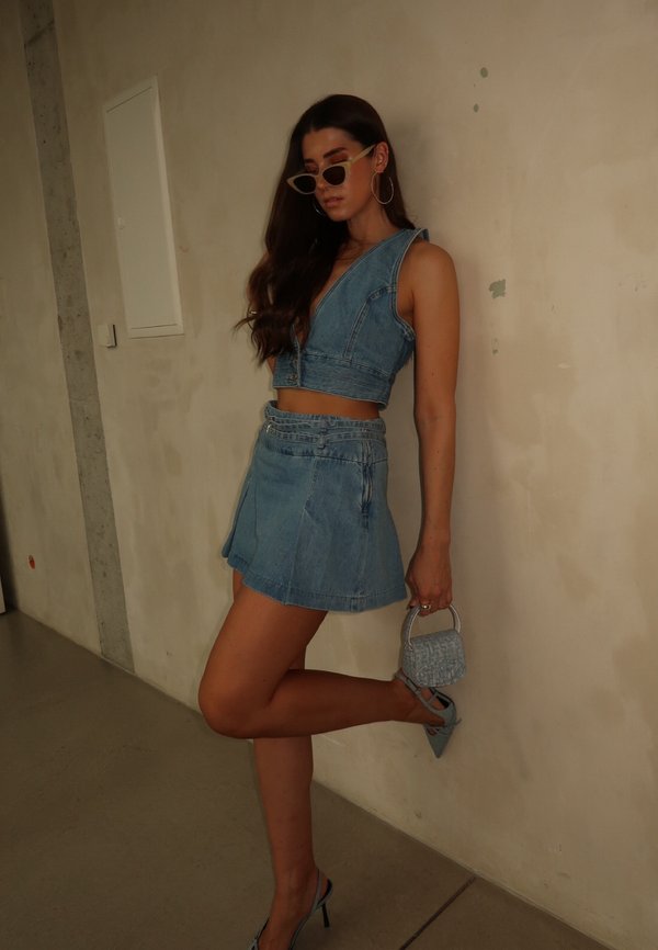 tara.emma