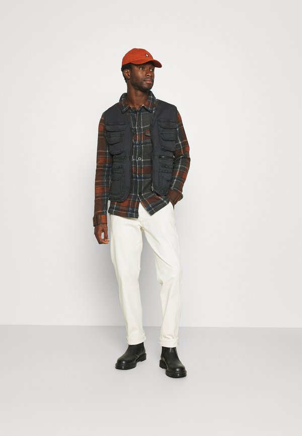 Urban Classics TACTICAL VEST Smanicato black/nero Zalando.it