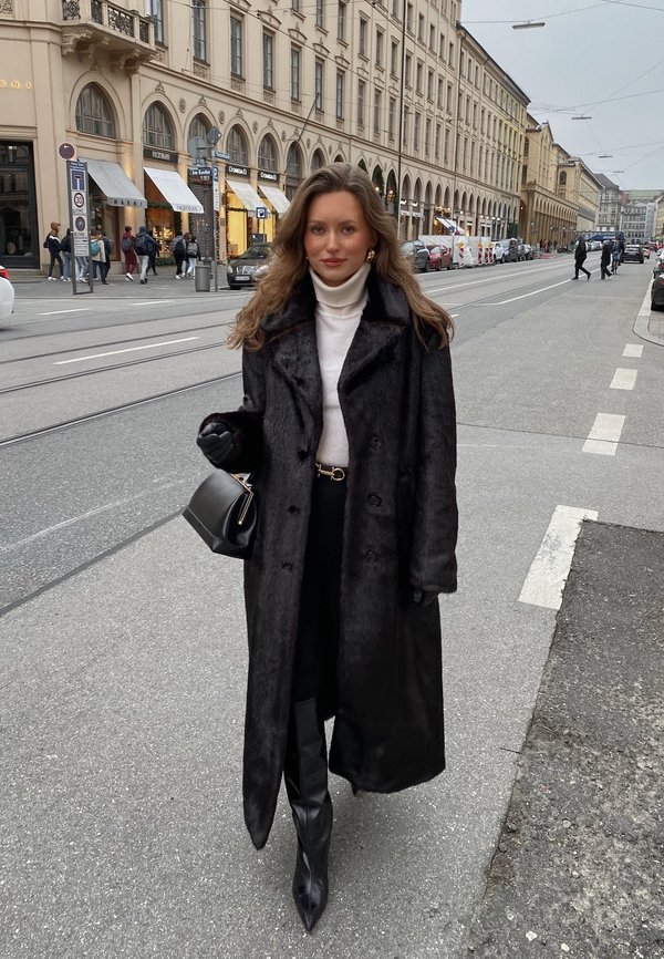 livia_auer