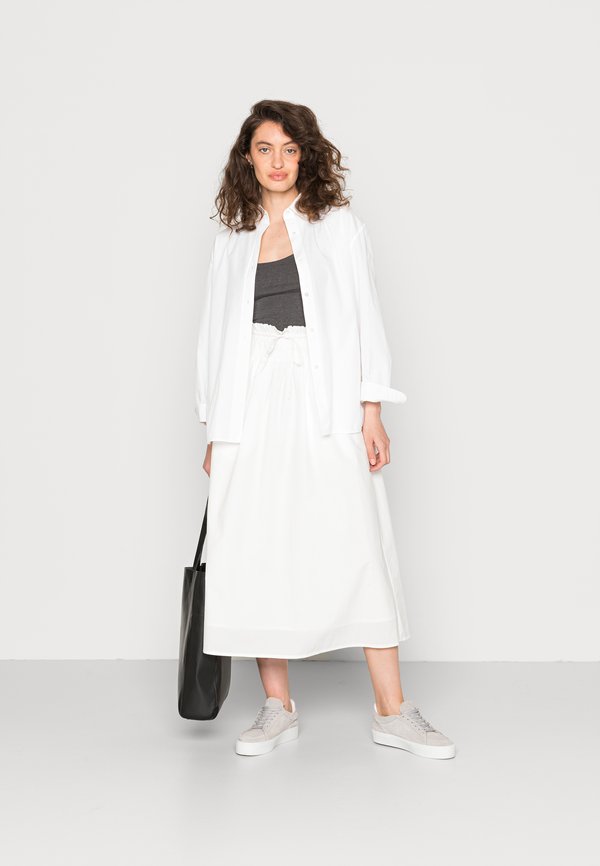 Astrid & Miyu BASIC LARGE HOOP EARRINGS Earrings silvercoloured