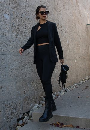 Vila Blazer Donna