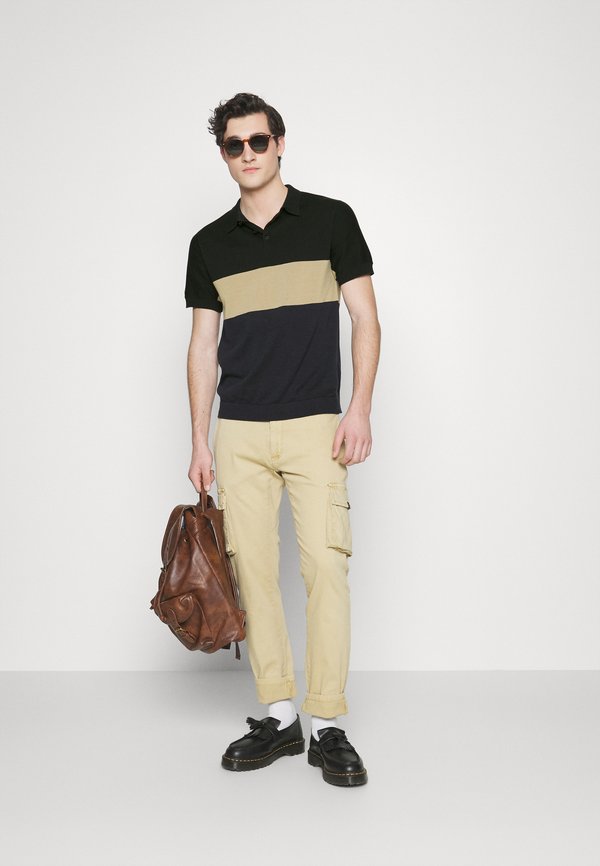 Pier One UNISEX Rucksack dark brown Zalando.co.uk