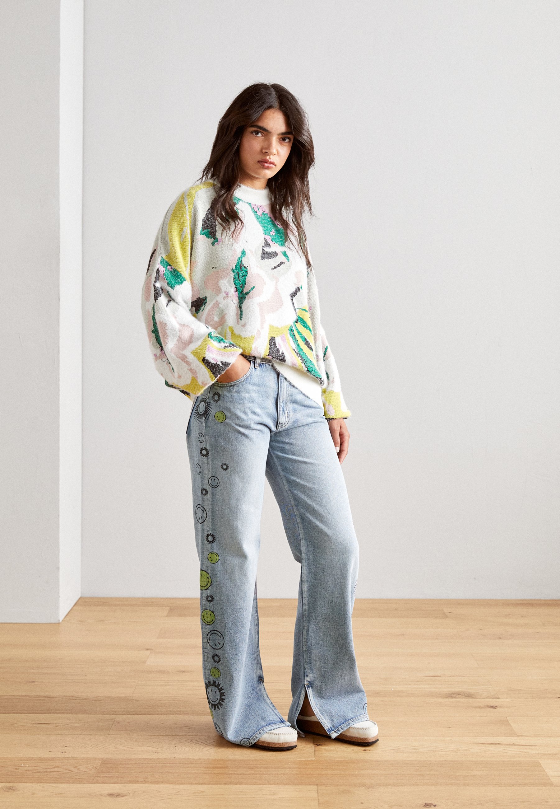Desigual Damen Pullover 'Ebro' – Weicher Strick Mit Trendigem Blumenmuster