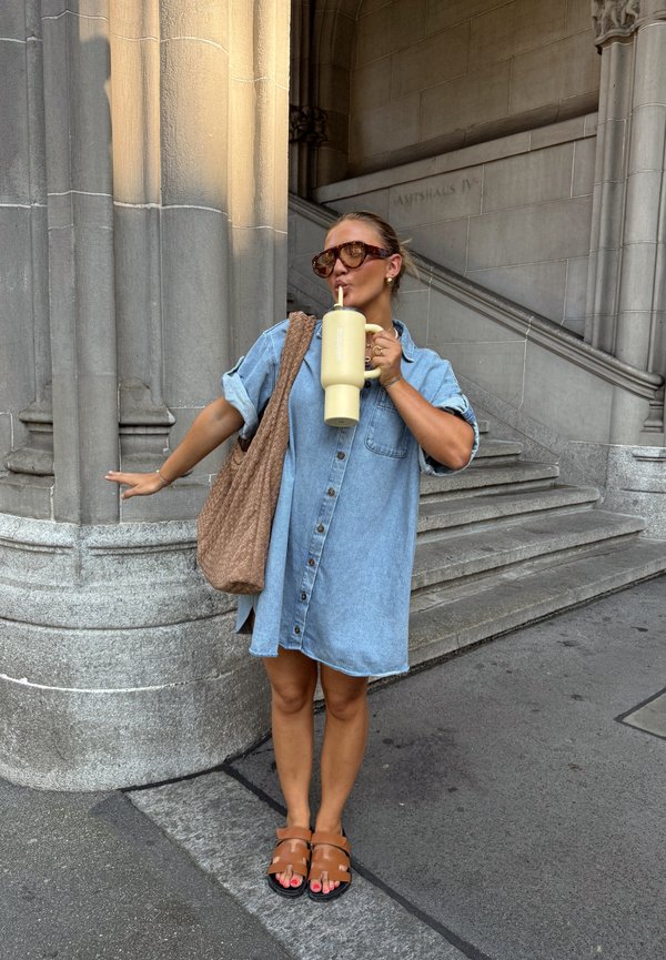 lara__brucker