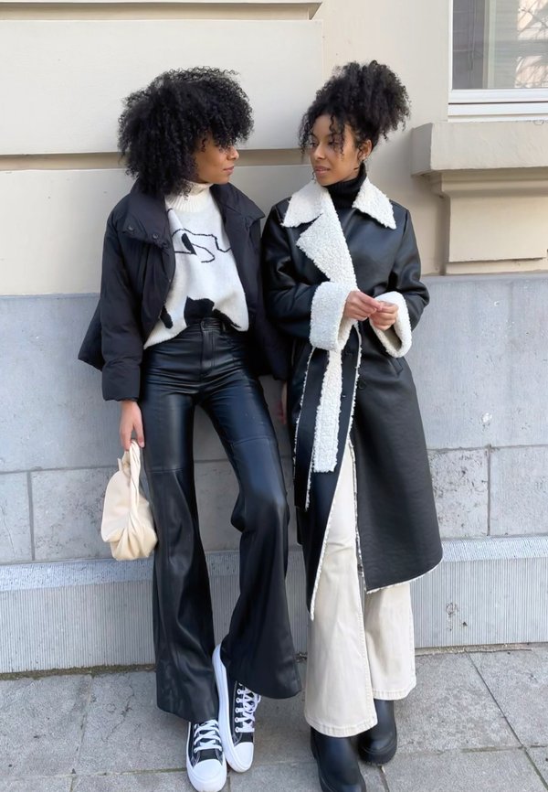 Jessica & Magali De Backer