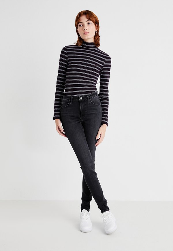 Nike Sportswear AIR FORCE 1 07 NEXT NATURE Baskets basses white