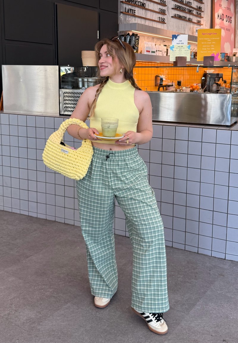 kicsitunder