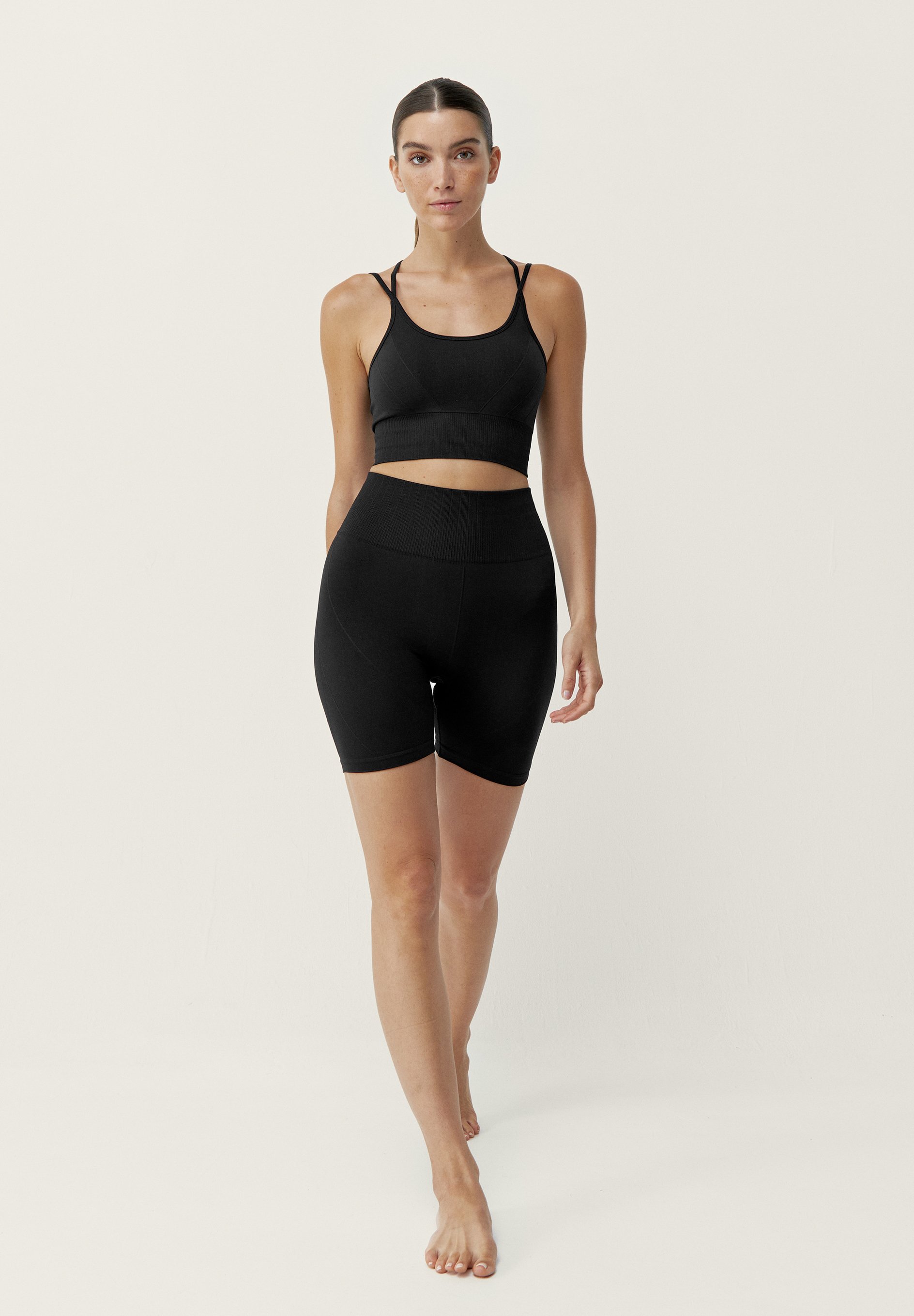 Litthing Set Di Allenamento Per Donna 2 Pezzi Abiti Da Yoga Senza Cuciture Reggiseno Sportivo Senza Schienale Top Pantaloncini Sportivi A Vita Alta S Nero 114395057 - Foto 11