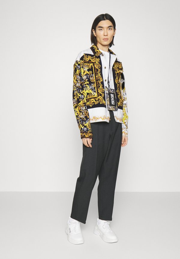 Diesel MOULDED CASE FOR IPHONE 13 PRO UNISEX Funda para móvil black