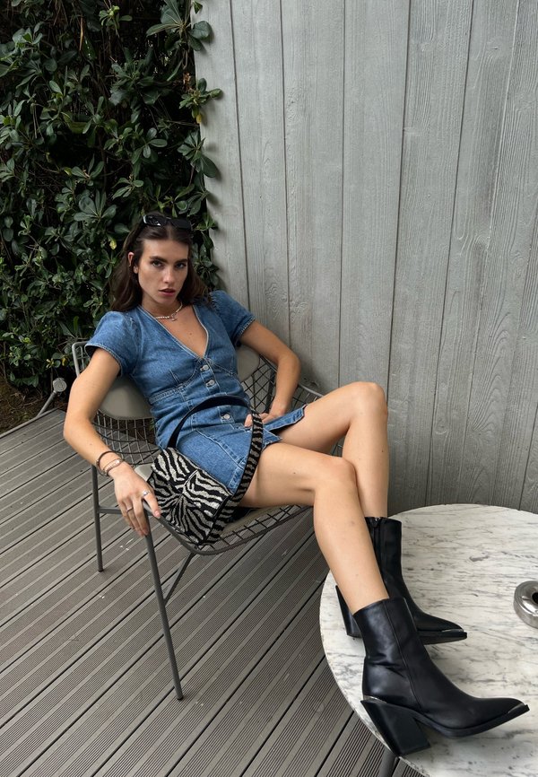 gigi_schmiitz