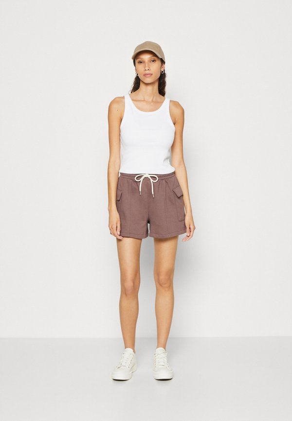 Converse CHUCK TAYLOR ALL STAR LIFT PLATFORM FASHION Baskets basses