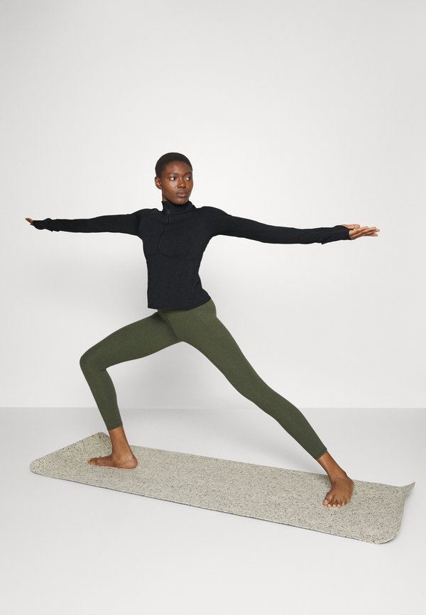 Nike Performance MOVE MAT Fitness / Yoga sanddrift/black/beige