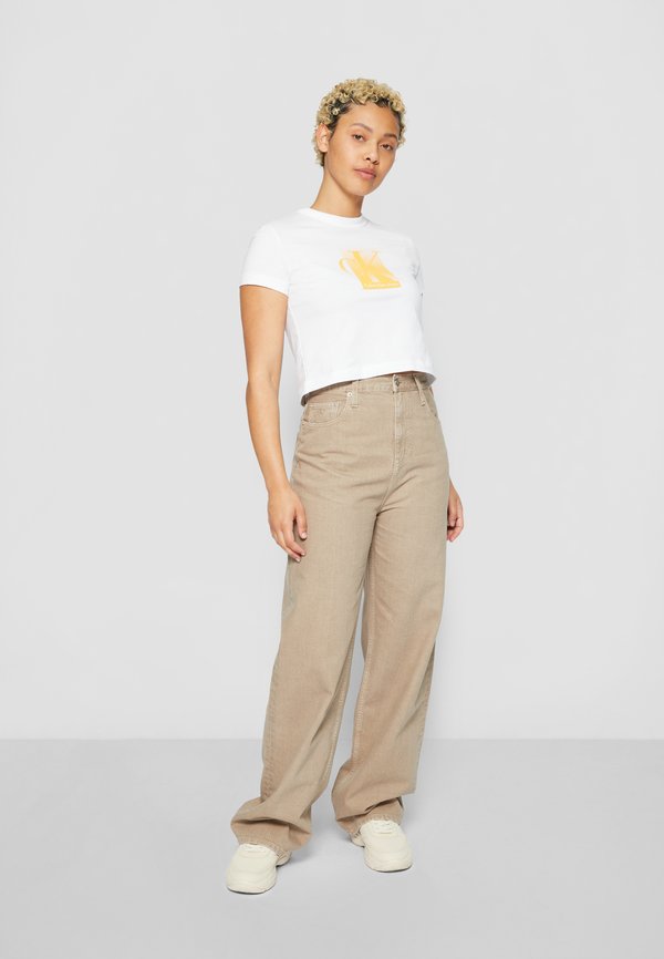 Calvin Klein Jeans ESSENTIAL BABY Tshirt con stampa bright white