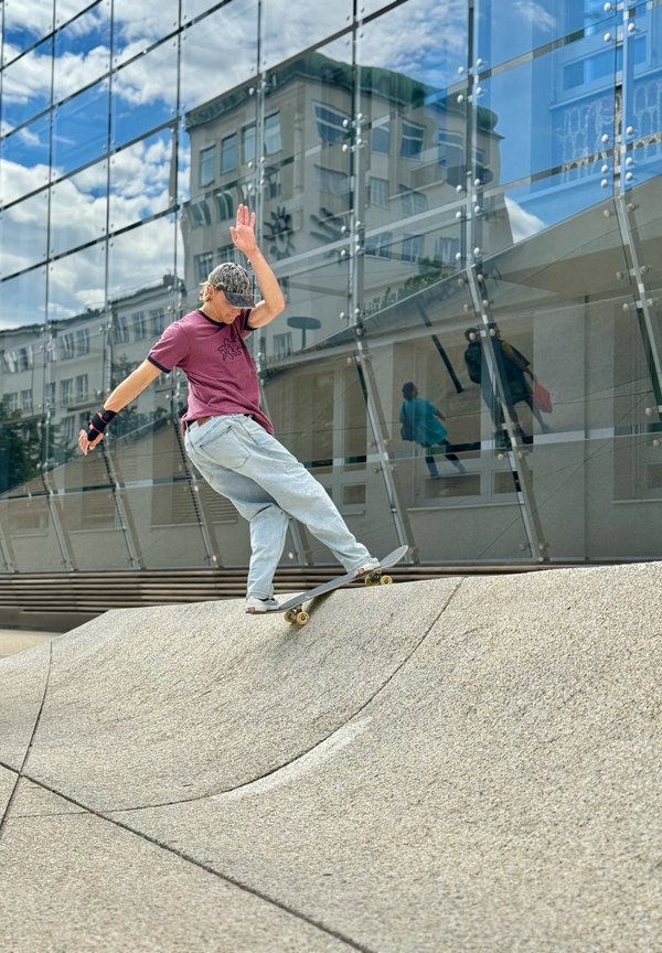 flo_corzelius