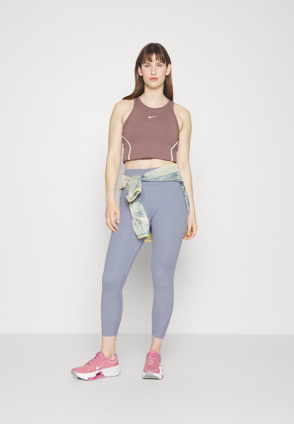 Nike Performance TANK ONE Sports Tshirt cedar/red Zalando.de