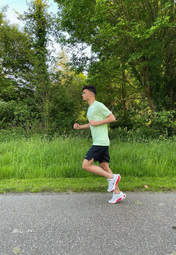 zalando sportswear nike