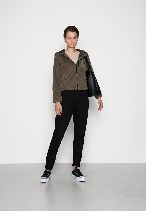 converse chuck taylor all star lift baskets basses