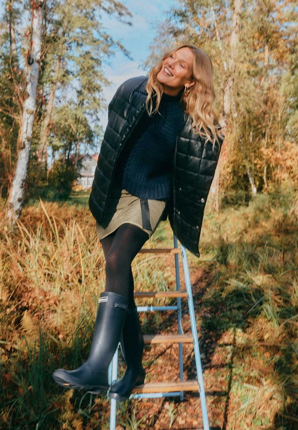 Toni Garrn