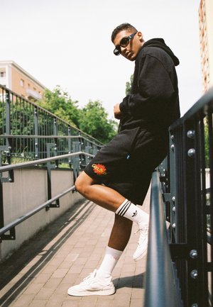 Karl Kani Streetwear | Karl Kani Mode jetzt bei ZALANDO