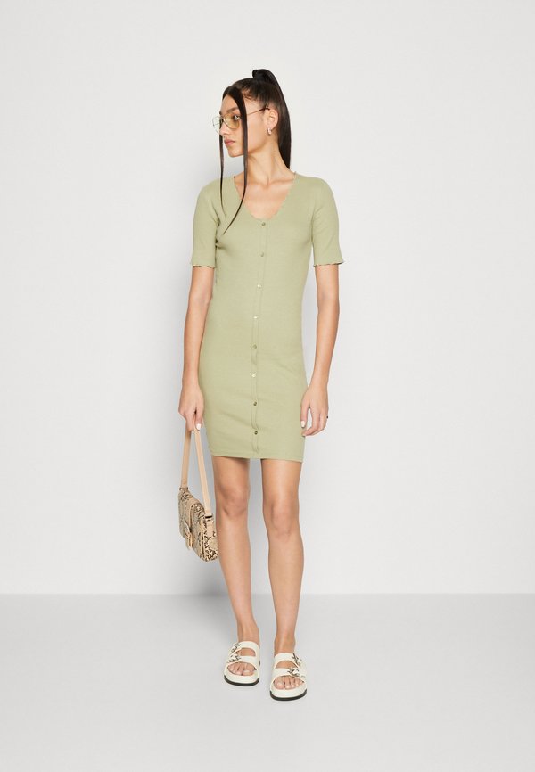 Pieces PCNUKISA DRESS Stickad klänning tea/ljusgrön Zalando.se