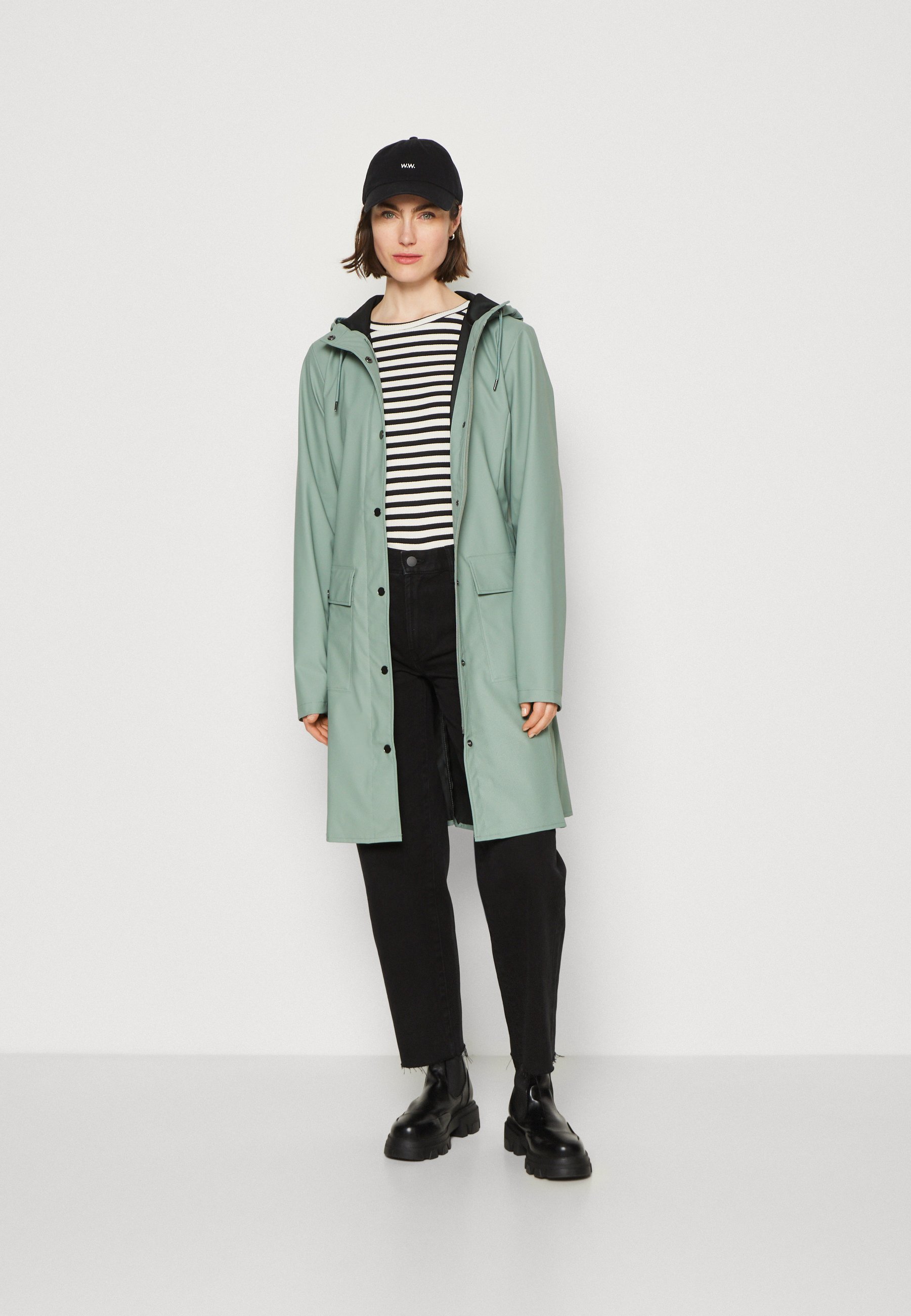 Noisy May Damen Vinyl Regenjacke – Kurz, Mit Kapuze, Wasserabweisend, In Trendigem Design