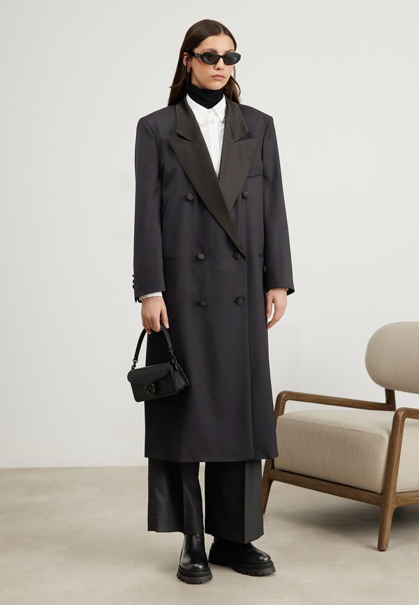 Coach POLISHED PEBBLE LEATHER TABBY SHOULDER BAG 20 Handbag black