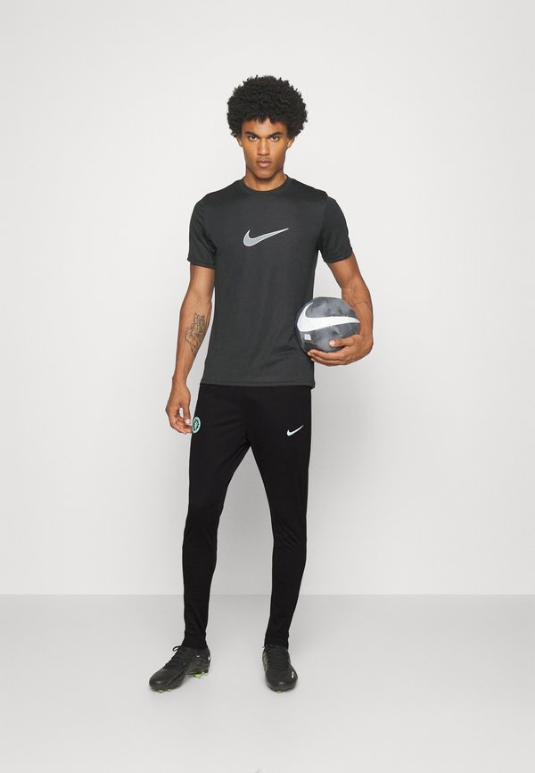 Nike Performance PHANTOM GX PRO FG Moulded stud football boots