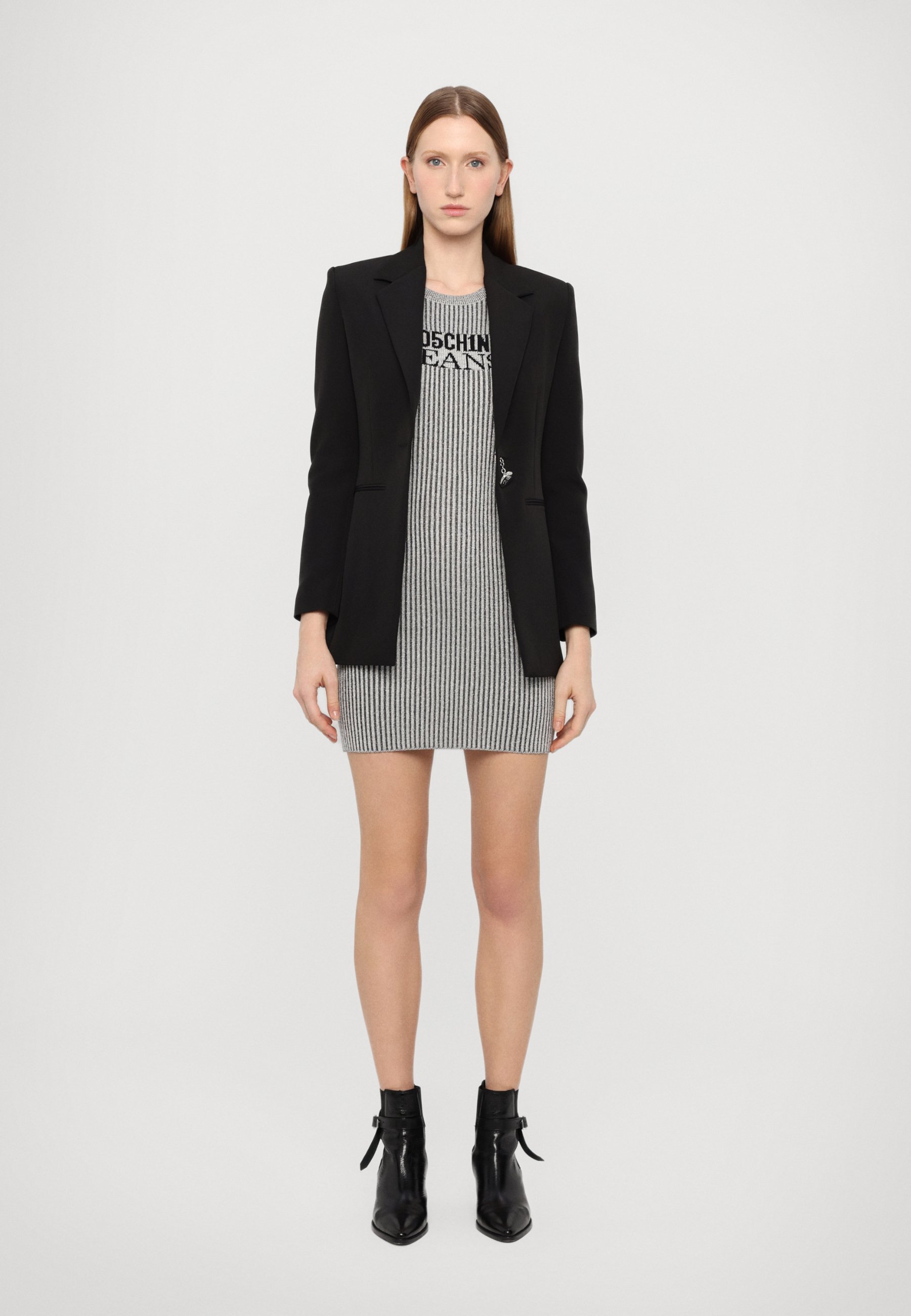 【MISBHV】Draped Football Dress 250W818-4.jpg?v=1738141989&