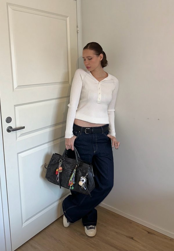 laura.amilee