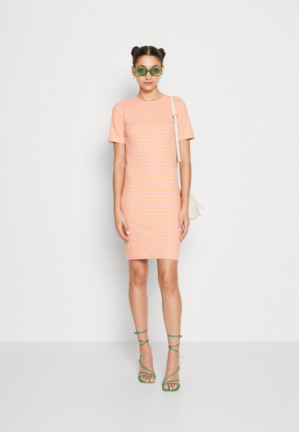 Selected Femme SLFTAMARA MIDI DRESS Blusenkleid sandshell w black