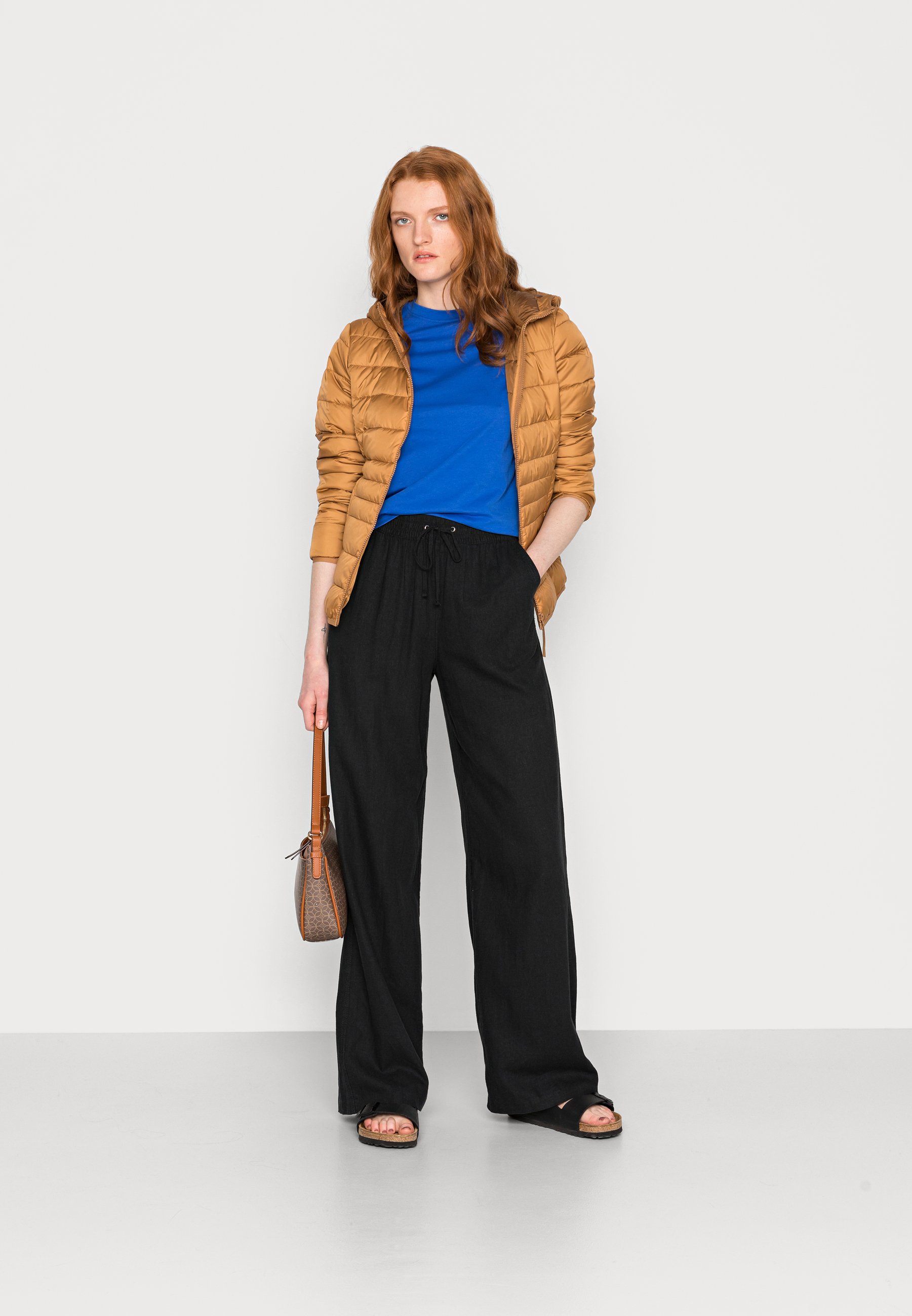 TOM TAILOR Damen Steppjacke Mit Kapuze – Leicht, Wasserabweisend, Aus Recyceltem Polyester, Regular Fit