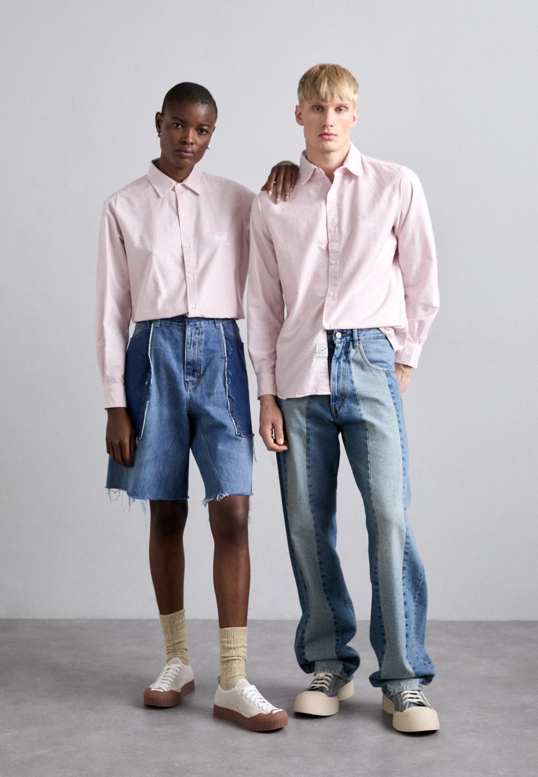 Ksenia Schnaider REWORKED DENIM BERMUDA SHORTS - Szorty